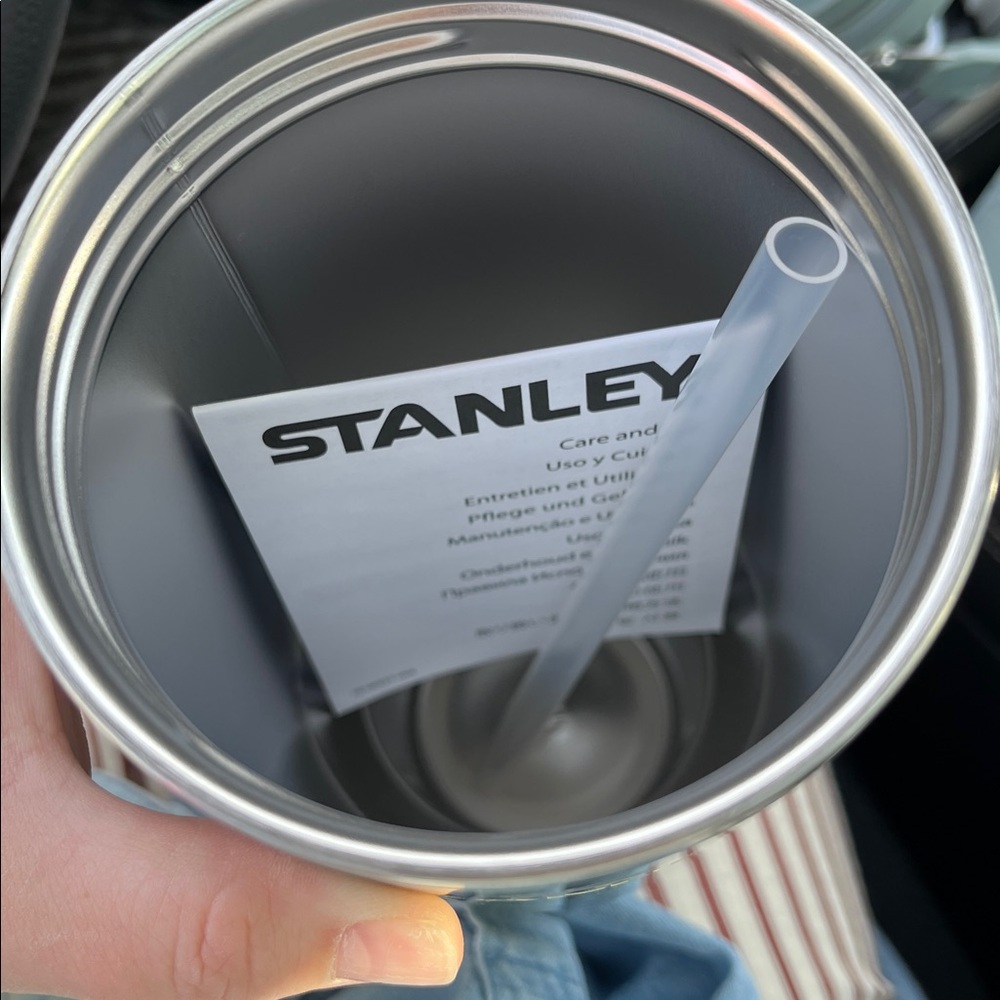 Brand new 40 ounce Stanley - Picture 5 of 5